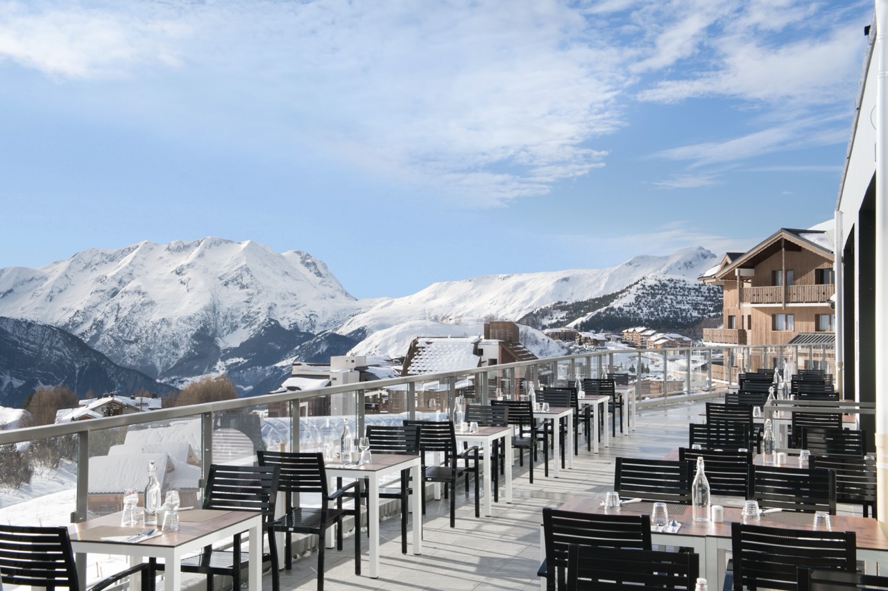 CLUB MED Alpe d'Huez France - Family Ski Holiday - Excel Travel Egypt